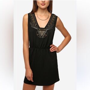 Ecotè Women's Cutout V-Neck Dress - Size Medium